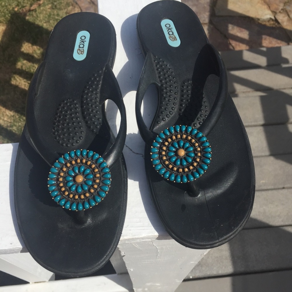 OKA. B Sandals size M